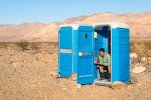 man-sitting-toilet-middle-desert-death-va-38149900-3883001655.jpg