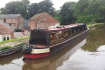 narrowboat-01.jpg