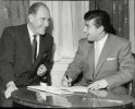 footballer-gerry-baker-signing-manchester-city-being-440nw-1411612a.jpg