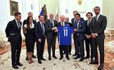 220px-Vladimir_Putin's_meeting_with_the_legends_of_world_football_(2018-07-06)_13.jpg